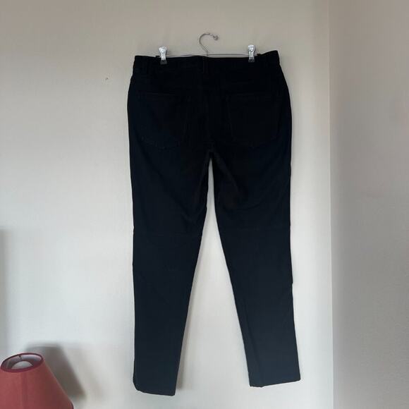 Lululemon ABC Slim *Utilitech 32" Pants in Black - Picture 6 of 8